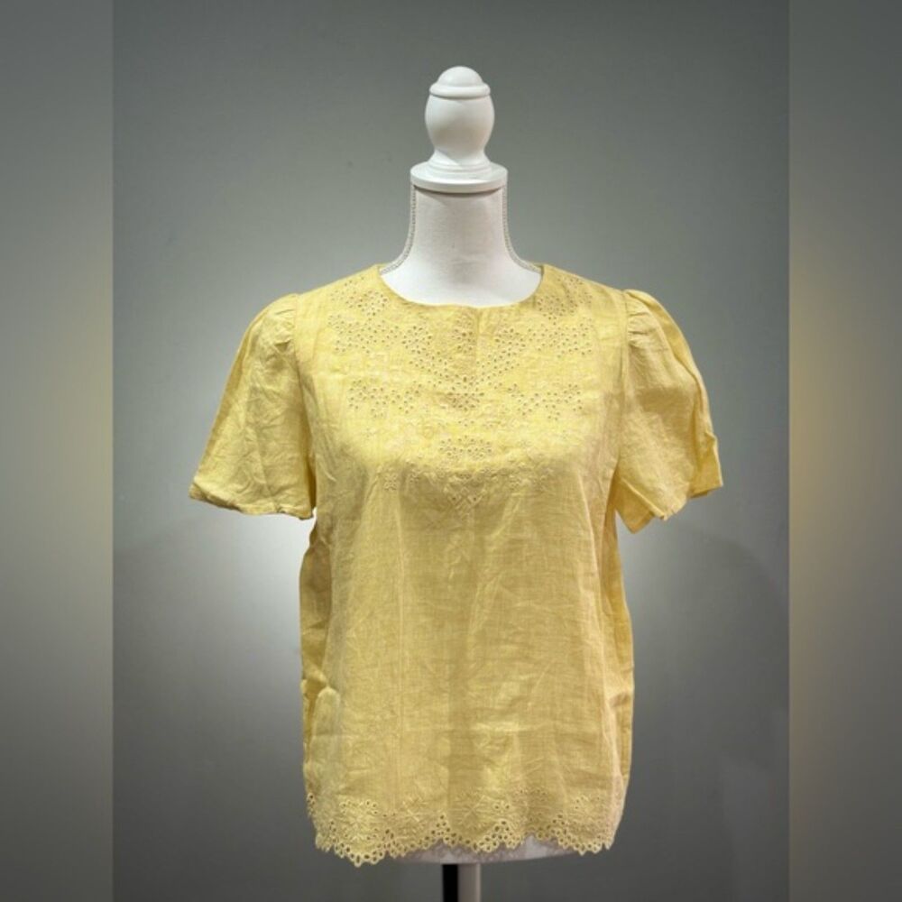 CLEARANCE! Pale Yellow Nordstrom Signature Eyelet Top Size S EUC